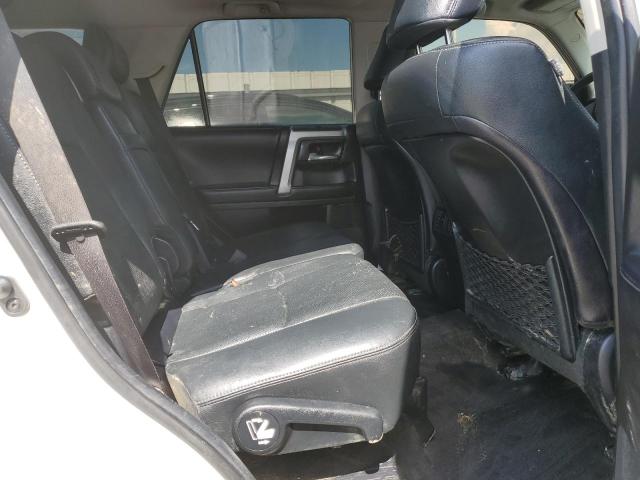 Photo 6 from auction – 2018 TOYOTA 4RUNNER SR with VIN JTEBU5JR0J5574444
