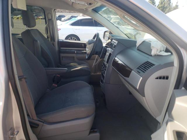Photo 5 from auction – 2010 CHRYSLER TOWN & COU with VIN 2A4RR5D10AR278914