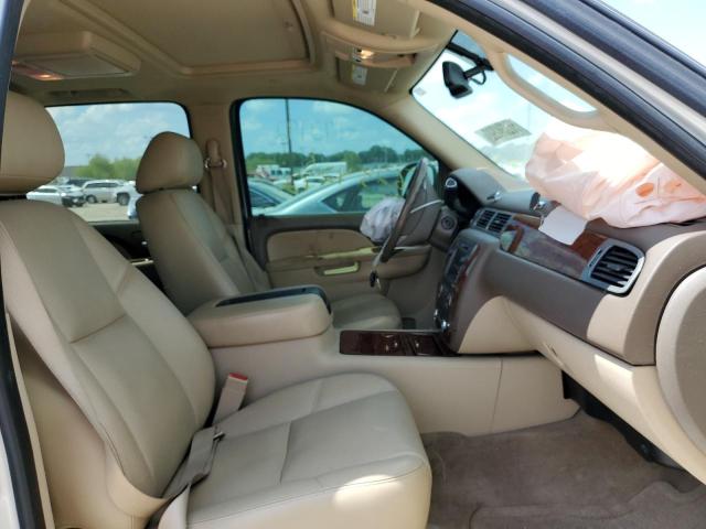 Photo 5 from auction – 2011 CHEVROLET AVALANCHE with VIN 3GNTKGE38BG173192