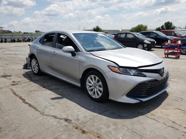 Photo 1 from auction – 2020 TOYOTA CAMRY LE with VIN 4T1L11AK2LU937635