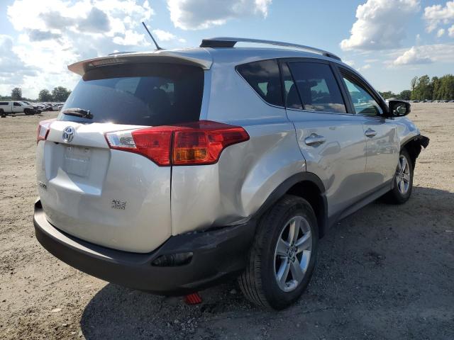 Photo 4 from auction – 2015 TOYOTA RAV4 XLE with VIN 2T3RFREV2FW295797