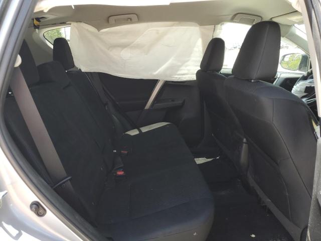 Photo 6 from auction – 2018 TOYOTA RAV4 LE with VIN 2T3BFREV9JW702010