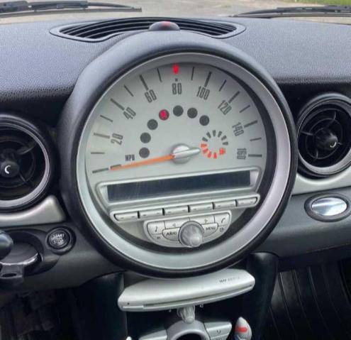 Photo 8 from auction – 2009 MINI COOPER CLU with VIN WMWML33569TP97378