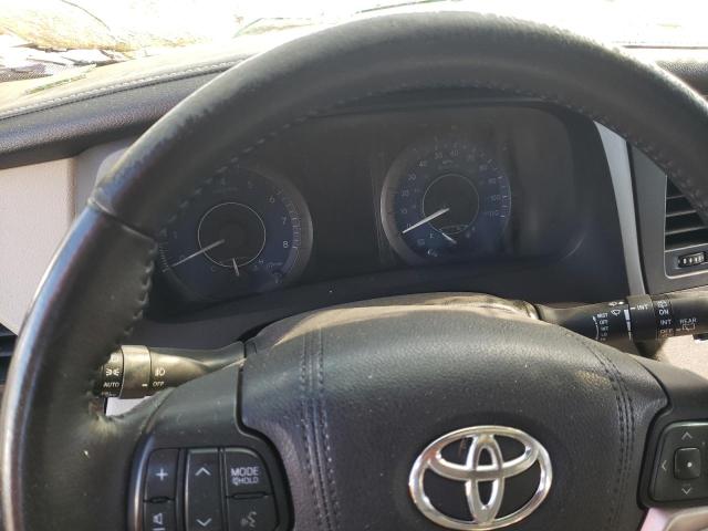 Photo 8 from auction – 2016 TOYOTA SIENNA XLE with VIN 5TDYK3DC0GS739511