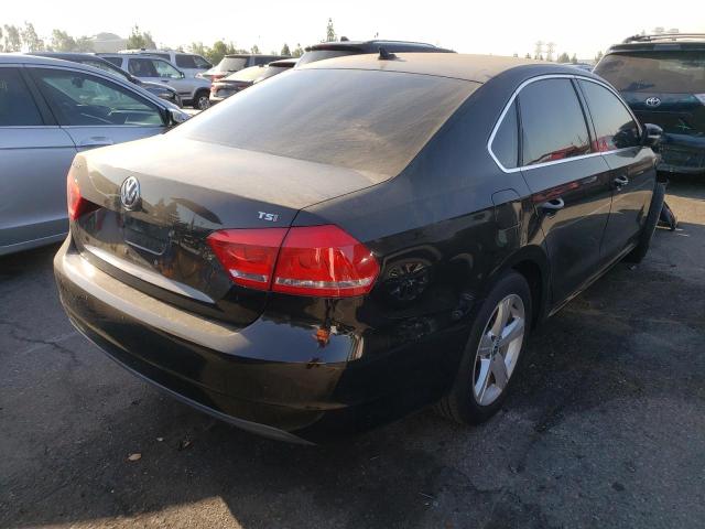 Photo 4 from auction – 2015 VOLKSWAGEN PASSAT S with VIN 1VWAT7A32FC076739