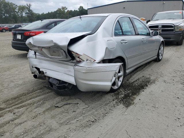 Photo 4 from auction – 2005 MERCEDES-BENZ C with VIN WDBRF40J35F727142