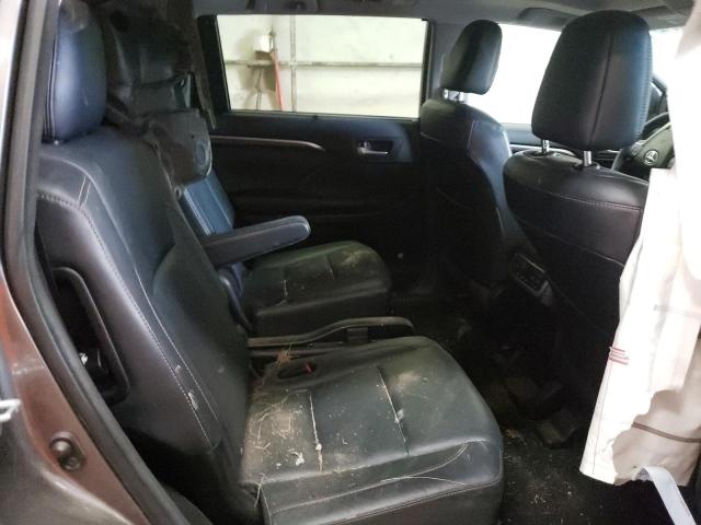 Photo 6 from auction – 2016 TOYOTA HIGHLANDER with VIN 5TDDKRFH4GS324704