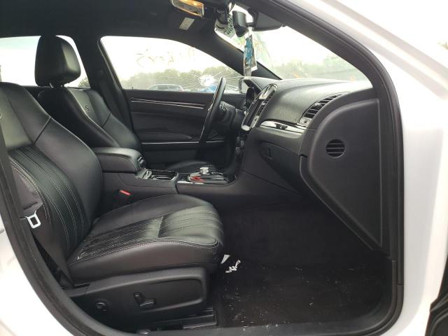 Photo 5 from auction – 2019 CHRYSLER 300 S with VIN 2C3CCABG9KH537943