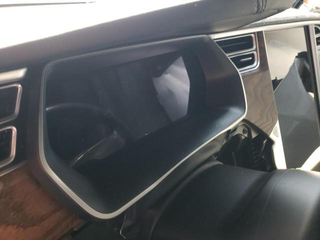 Photo 8 from auction – 2018 TESLA MODEL X with VIN 5YJXCAE23JF092214