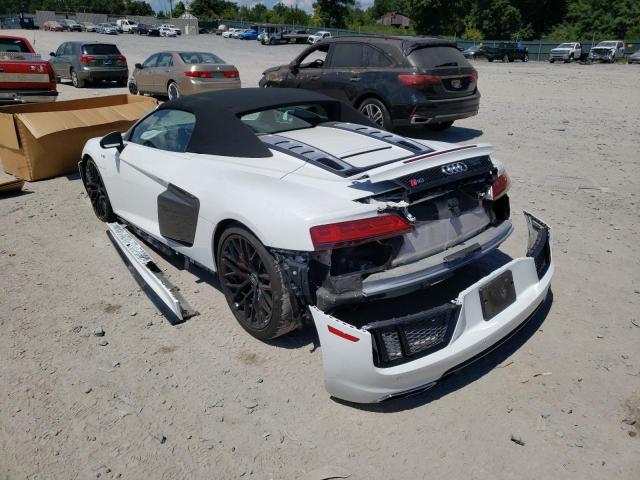 Photo 3 from auction – 2018 AUDI R8 SPYDER with VIN WUAVACFX8J7901833