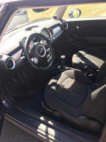 Photo 5 from auction – 2009 MINI COOPER CLU with VIN WMWML33569TP97378