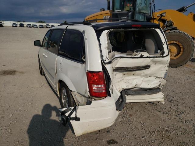 Photo 9 from auction – 2010 CHRYSLER TOWN & COU with VIN 2A4RR5D12AR103824