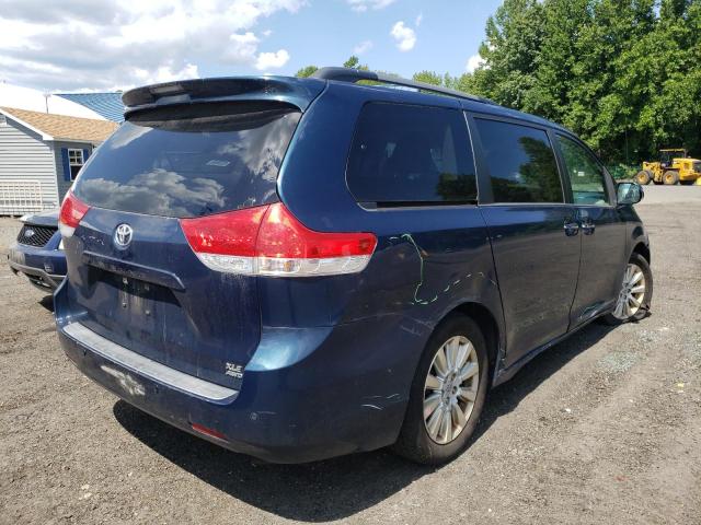 Zdjęcie 4 z aukcji – 2012 TOYOTA SIENNA XLE z VIN 5TDDK3DC6CS047861
