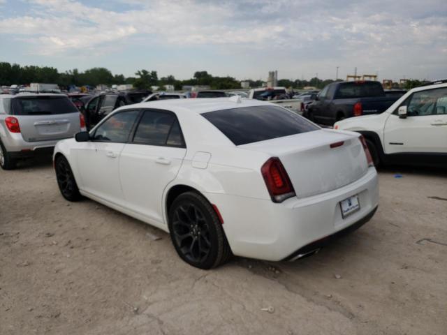 Photo 3 from auction – 2019 CHRYSLER 300 S with VIN 2C3CCABG9KH537943