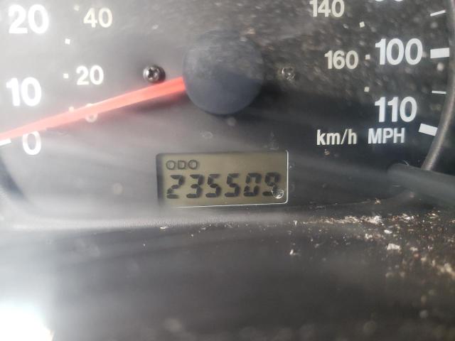 Photo 8 from auction – 2002 CHEVROLET TRACKER with VIN 2CNBJ734526937378