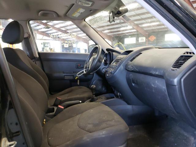 Photo 5 from auction – 2013 KIA SOUL with VIN KNDJT2A51D7523090