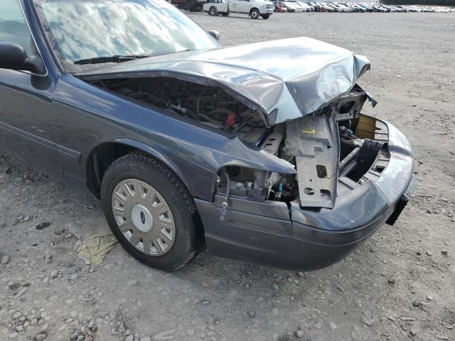 Photo 9 from auction – 2004 FORD CROWN VICT with VIN 2FAFP73W34X101545