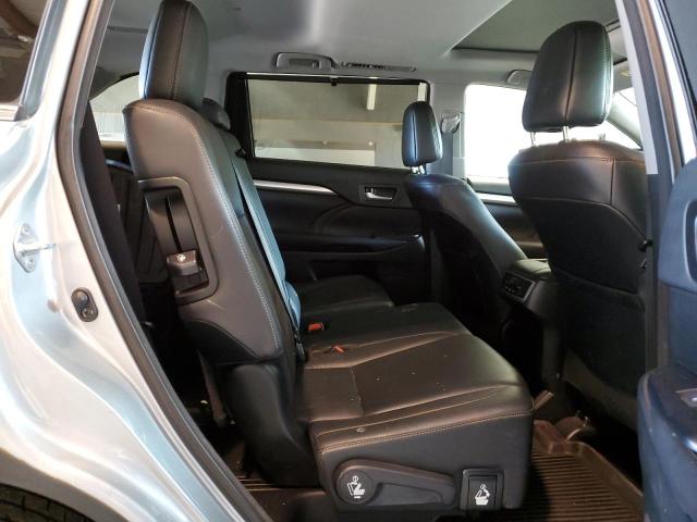 Photo 6 from auction – 2017 TOYOTA HIGHLANDER with VIN 5TDJZRFH2HS408410