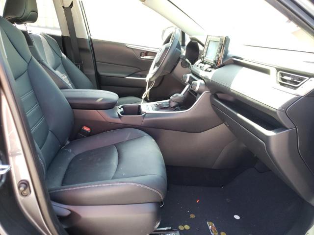 Photo 5 from auction – 2022 TOYOTA RAV4 XLE P with VIN JTMB6RFVXND524982