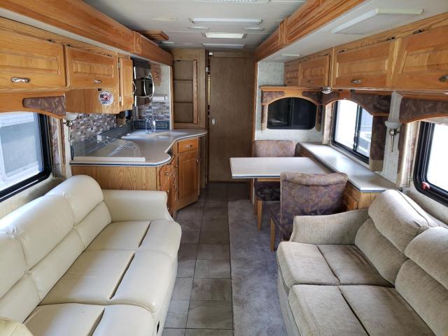 Photo 6 from auction – 2004 MONON 45X96 ROADMASTER with VIN 1RF42464842029715