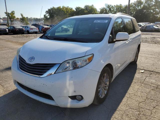 Photo 2 from auction – 2013 TOYOTA SIENNA XLE with VIN 5TDYK3DC1DS285488