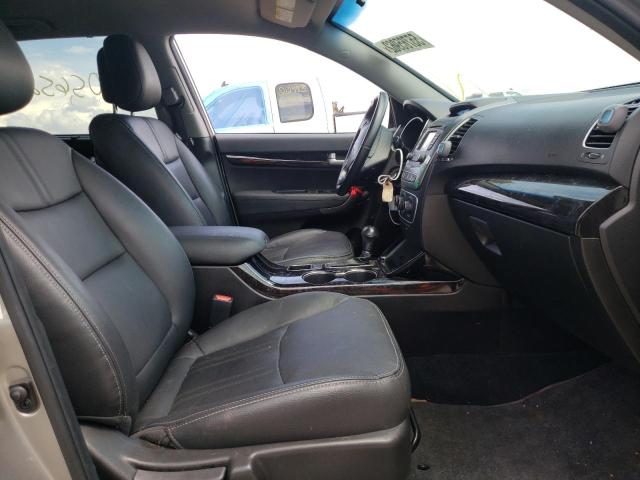 Photo 5 from auction – 2015 KIA SORENTO LX with VIN 5XYKTCA60FG628552