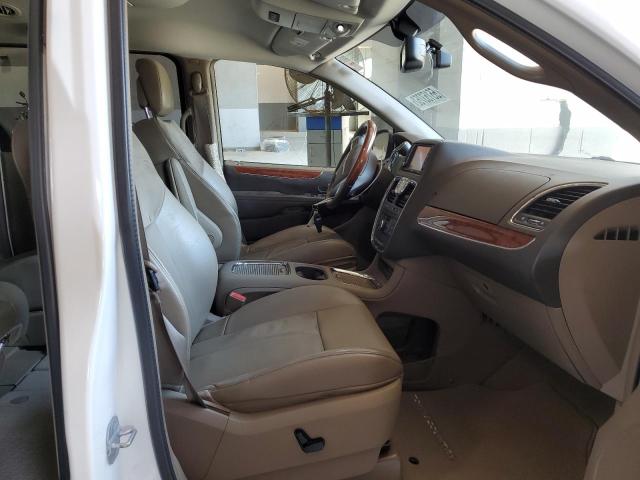 Photo 5 from auction – 2013 CHRYSLER TOWN & COU with VIN 2C4RC1GG5DR632611