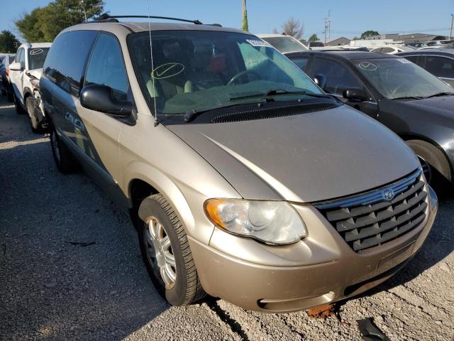 CHRYSLER TOWN & COU 2005 with VIN 2C4GP54L75R258072 - Photo from auction