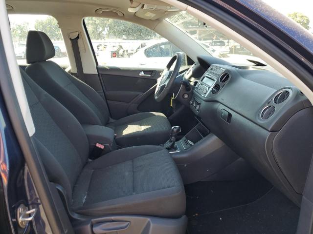 Photo 5 from auction – 2012 VOLKSWAGEN TIGUAN with VIN WVGAV7AX7CW559505