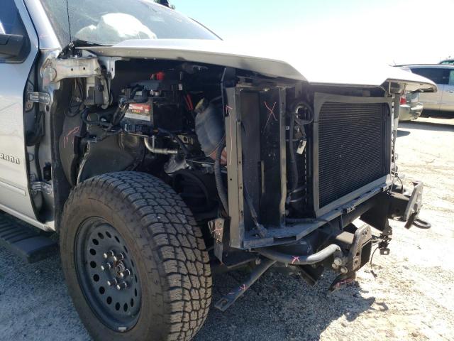 Photo 9 from auction – 2018 CHEVROLET SILVERADO with VIN 1GCUKREC2JF116608