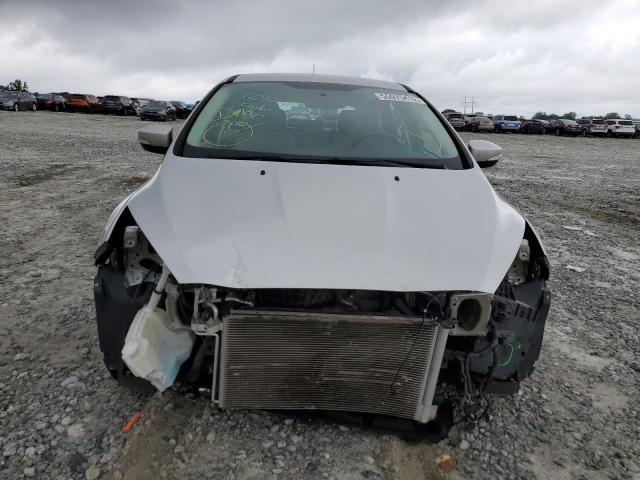 Photo 9 from auction – 2016 FORD FOCUS SE with VIN 1FADP3K28GL327953