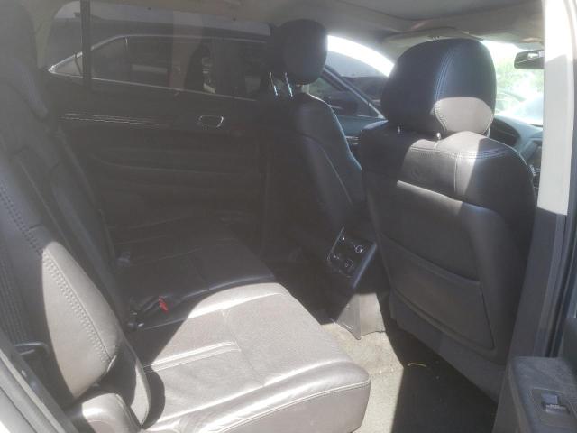 Photo 6 from auction – 2016 LINCOLN MKT with VIN 2LMHJ5FKXGBL00272