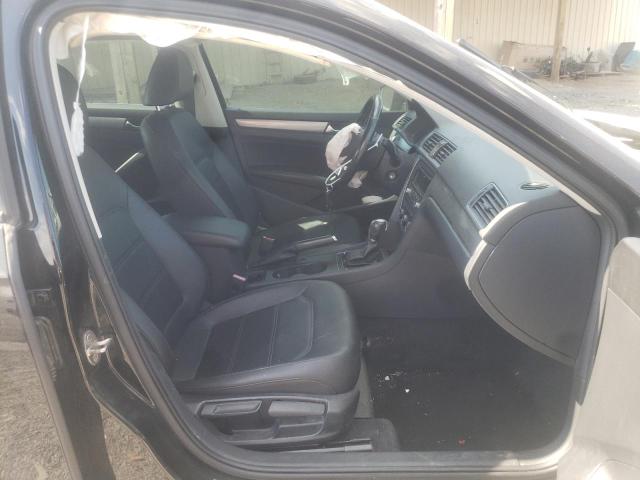 Photo 5 from auction – 2015 VOLKSWAGEN PASSAT S with VIN 1VWAT7A32FC042557