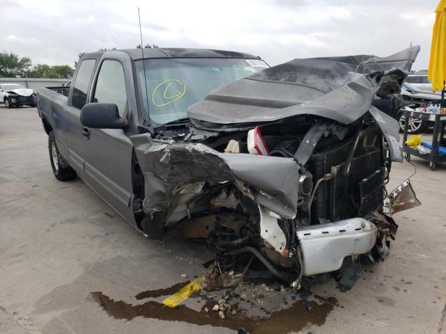 CHEVROLET SILVERADO 2003 with VIN 2GCEC19V931147122 - Photo from auction