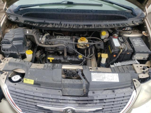 Photo 7 from auction – 2002 CHRYSLER TOWN & COU with VIN 2C8GP54L82R693385