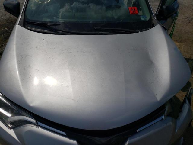 Photo 7 from auction – 2017 TOYOTA RAV4 LE with VIN 2T3BFREV6HW660275