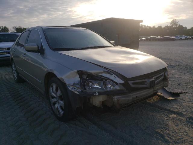 HONDA UK 2003 with VIN 1HGCM66583A017538 - Photo from auction
