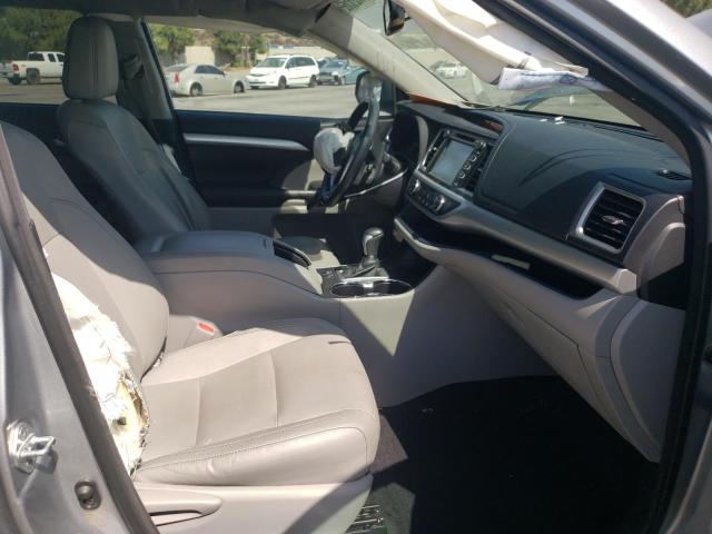 Photo 5 from auction – 2016 TOYOTA HIGHLANDER with VIN 5TDJKRFH6GS501093