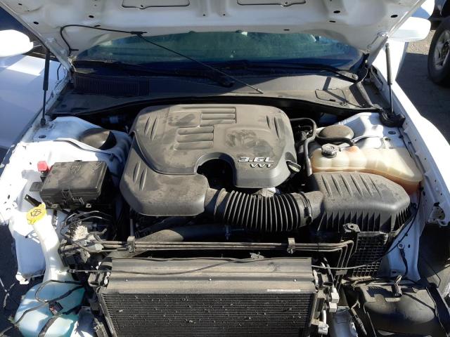Photo 7 from auction – 2019 CHRYSLER 300 S with VIN 2C3CCABG3KH697963