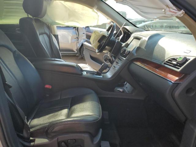 Photo 5 from auction – 2013 LINCOLN MKT with VIN 2LMHJ5AT0DBL55194