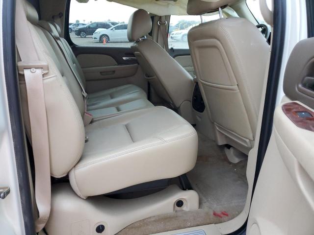 Photo 6 from auction – 2011 CHEVROLET AVALANCHE with VIN 3GNTKGE37BG255706
