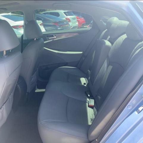 Photo 6 from auction – 2015 HYUNDAI SONATA HYB with VIN KMHEC4A49FA120674