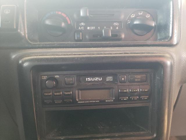 Photo 9 from auction – 1998 ISUZU RODEO S with VIN 4S2CK58W7W4308446