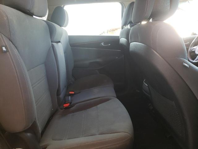 Photo 6 from auction – 2016 KIA SORENTO LX with VIN 5XYPG4A35GG040203