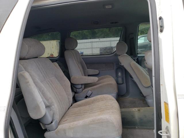 Photo 6 from auction – 2000 TOYOTA SIENNA LE with VIN 4T3ZF13C9YU247557