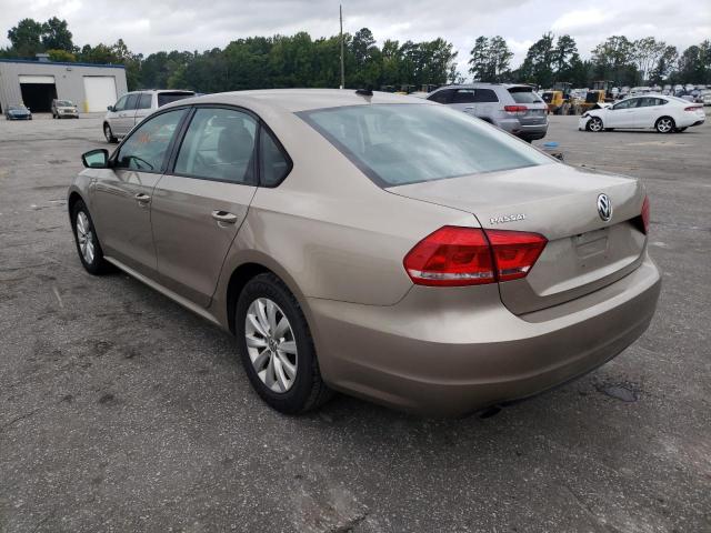 Photo 3 from auction – 2015 VOLKSWAGEN PASSAT S with VIN 1VWAT7A36FC030119
