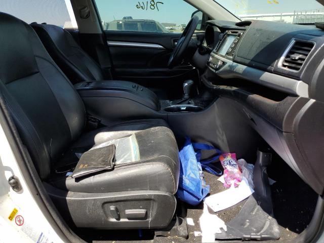 Photo 5 from auction – 2017 TOYOTA HIGHLANDER with VIN 5TDJZRFH1HS472793