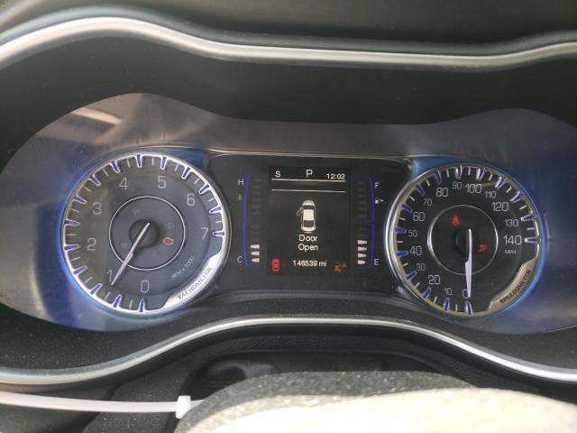 Photo 8 from auction – 2015 CHRYSLER 200 LIMITE with VIN 1C3CCCAB9FN670345