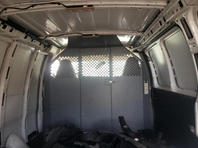 Photo 6 from auction – 2018 CHEVROLET EXPRESS G2 with VIN 1GCWGAFG2J1341007