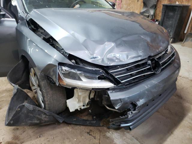 Photo 9 from auction – 2017 VOLKSWAGEN JETTA S with VIN 3VW2B7AJ8HM322832